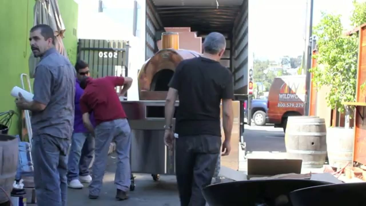 G & G Moving crew loading a home in Bear, Delaware